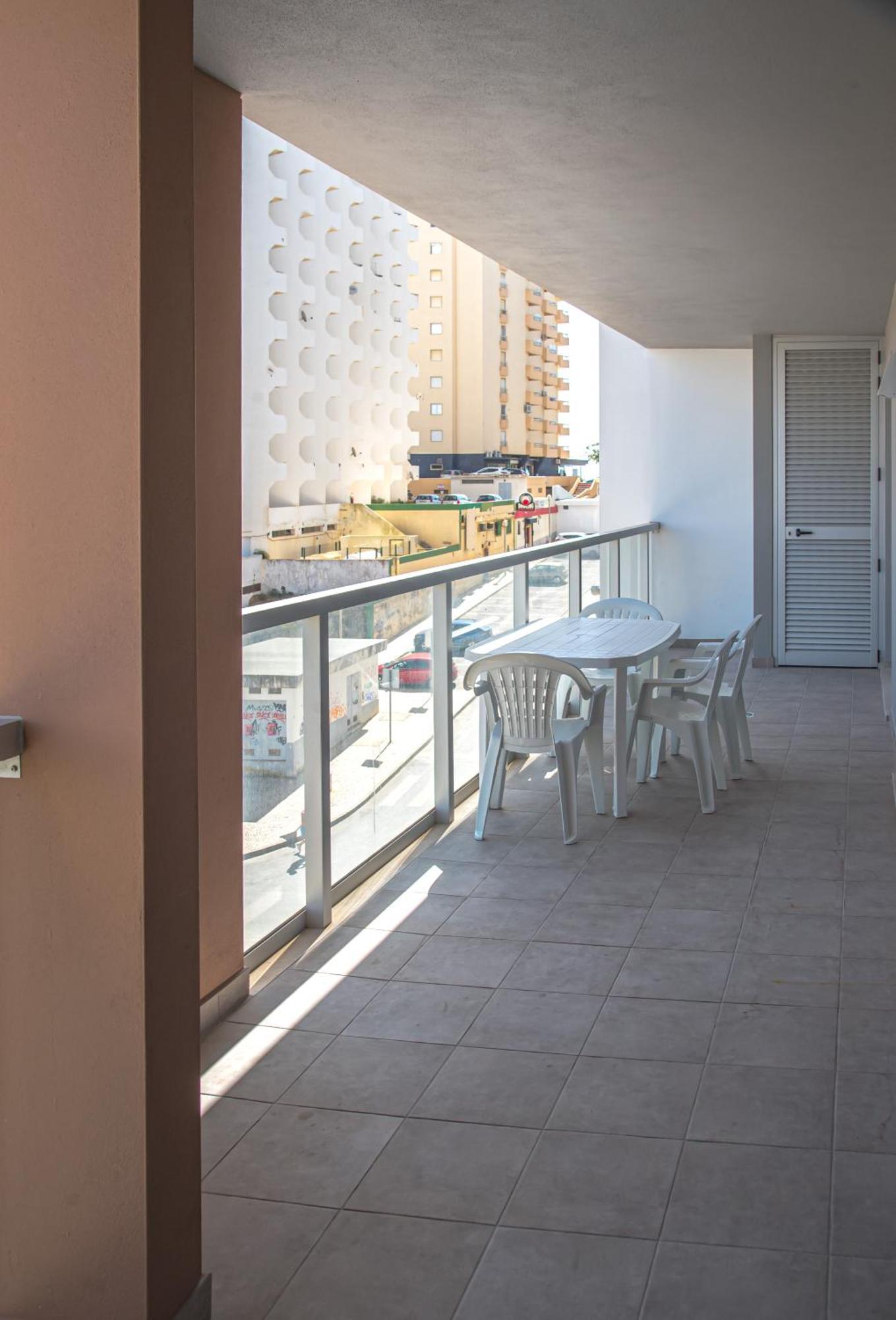 Apartamento Elegante Com Garagem E Piscina Na Praia Da Rocha Portimão Kültér fotó